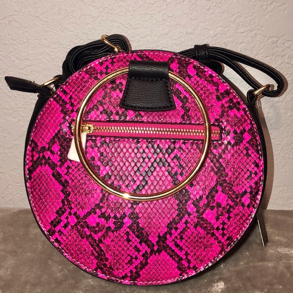 NWT Isabelle Round Fuchsia Snakeskin Purse - Picture 3 of 10